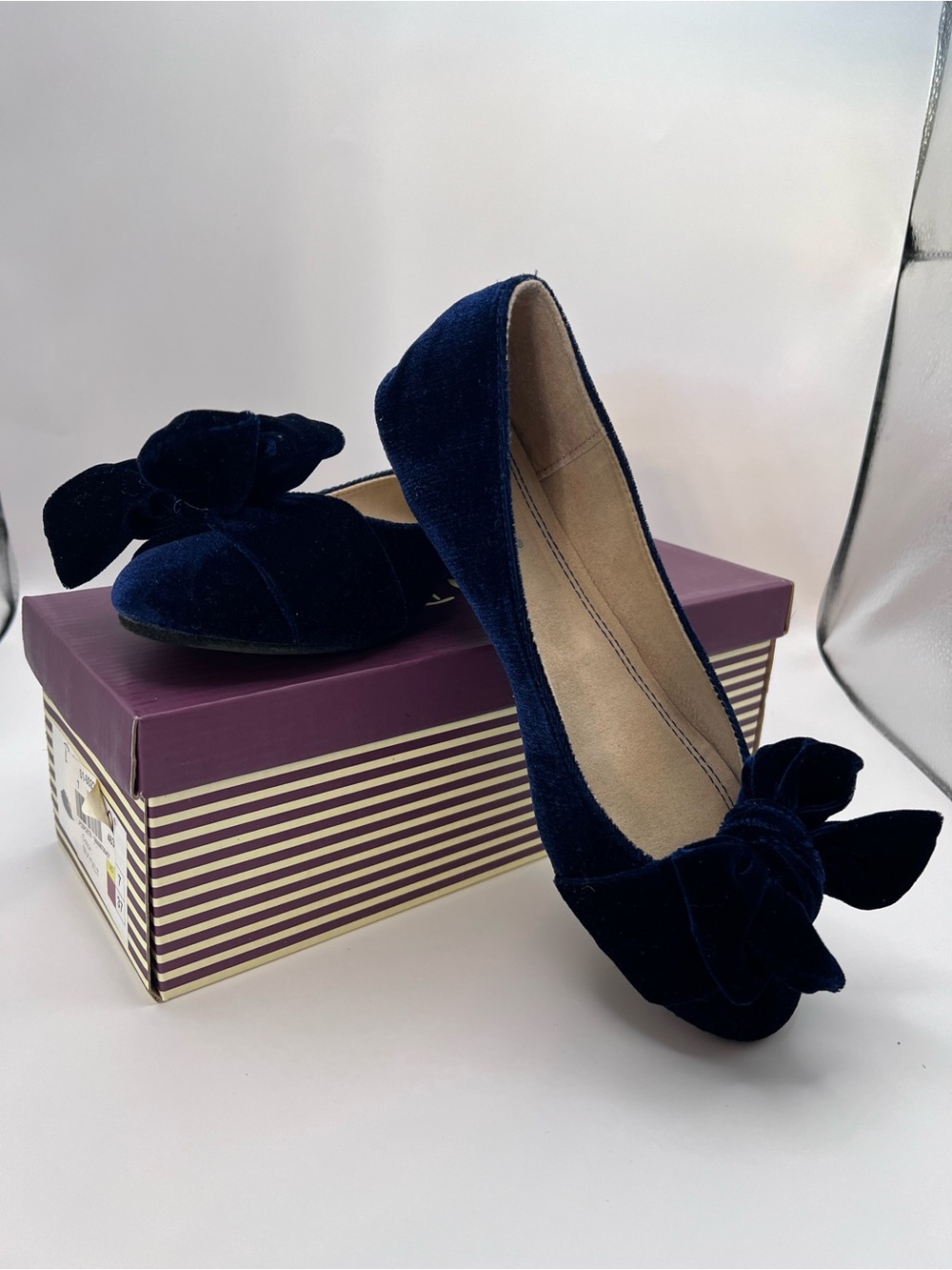 Women’s Navy Velvet Bow Ballet Flats